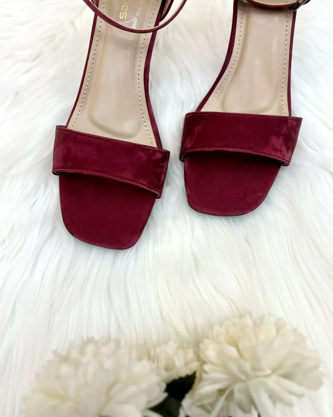 URBANTOES Tracy Wine Red heels