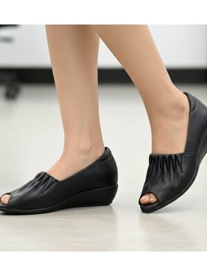 women’s black peep toe wedge