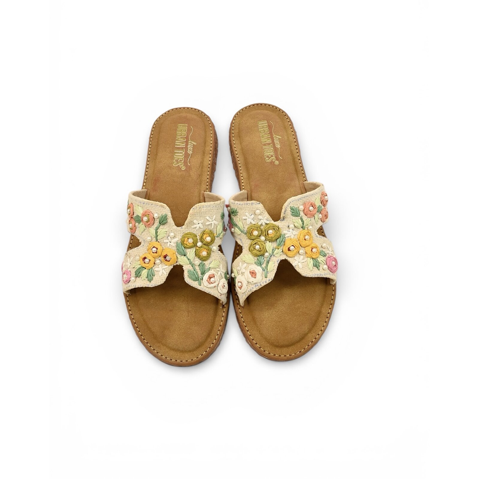 Beige embroidered flat sandals for women - Image 2