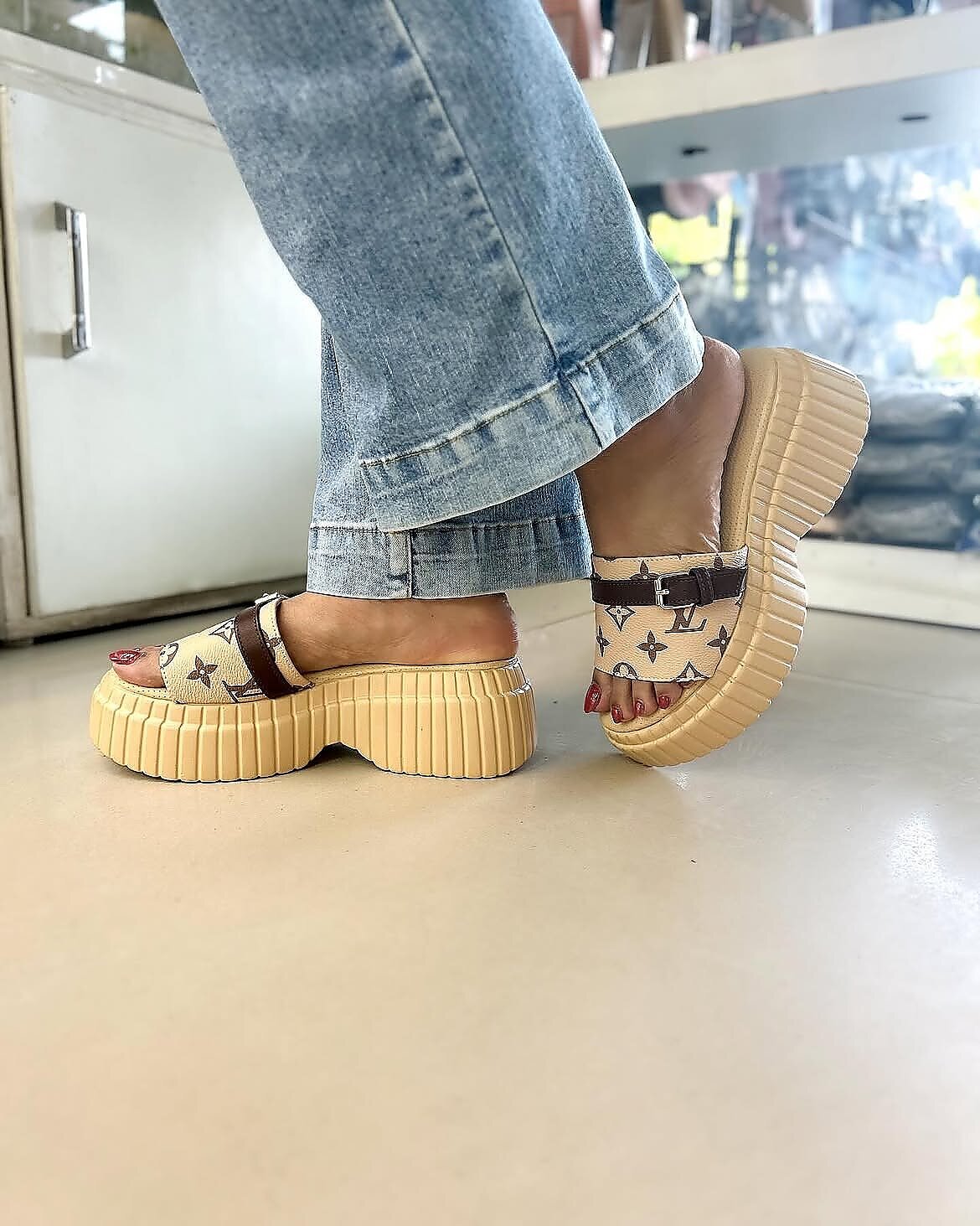 Beige Platform Slides for Women Casual Wear | UrbanToes - Image 2