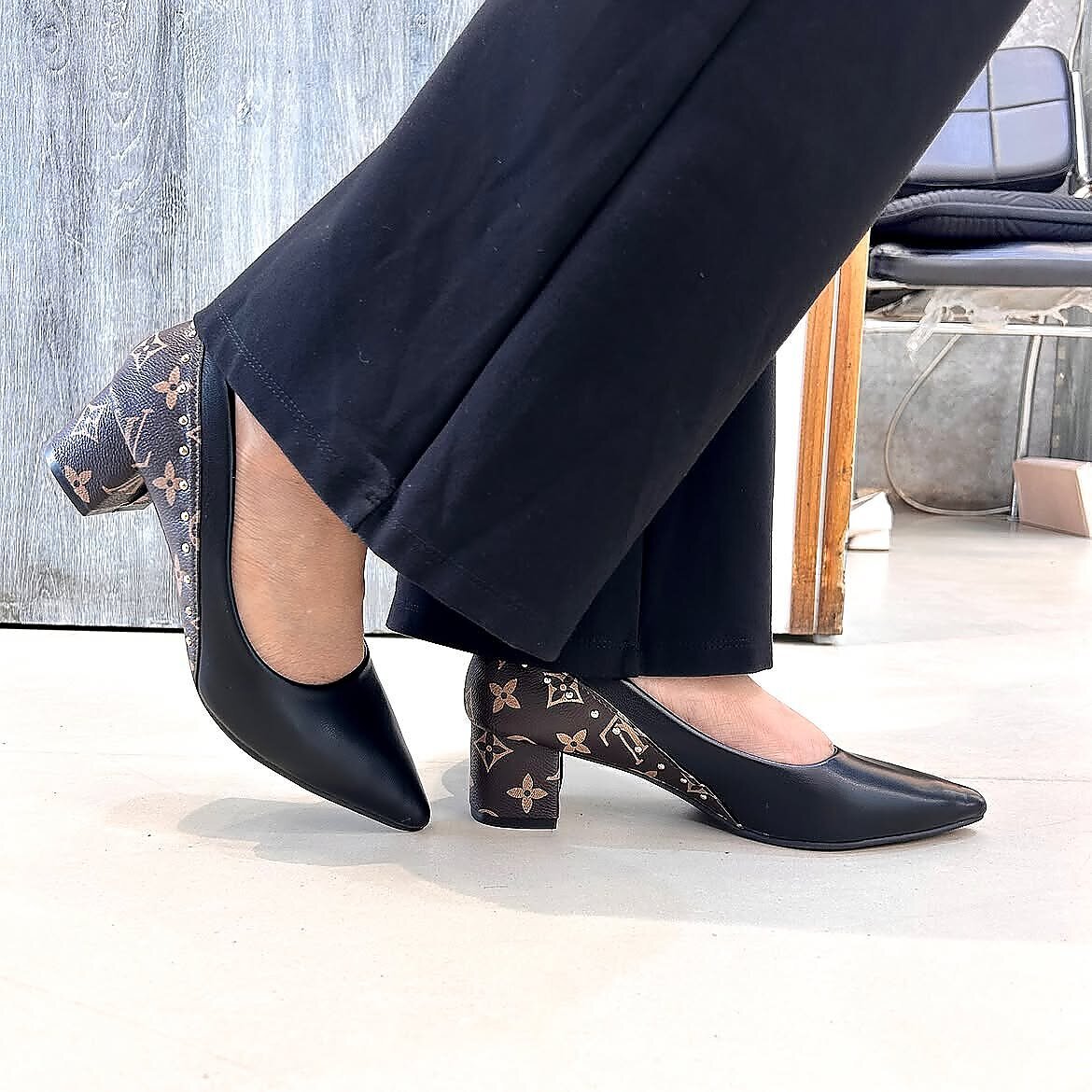 Black Printed Block Heel Pumps for Women - Image 3