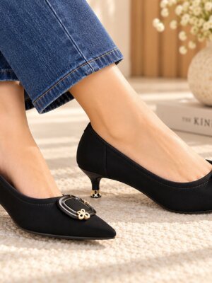 women black pointed-toe kitten heels